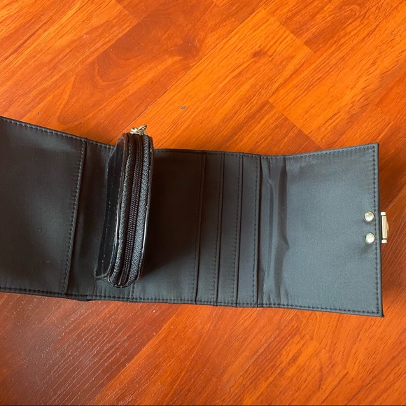 Wallet - Picture 3 of 4